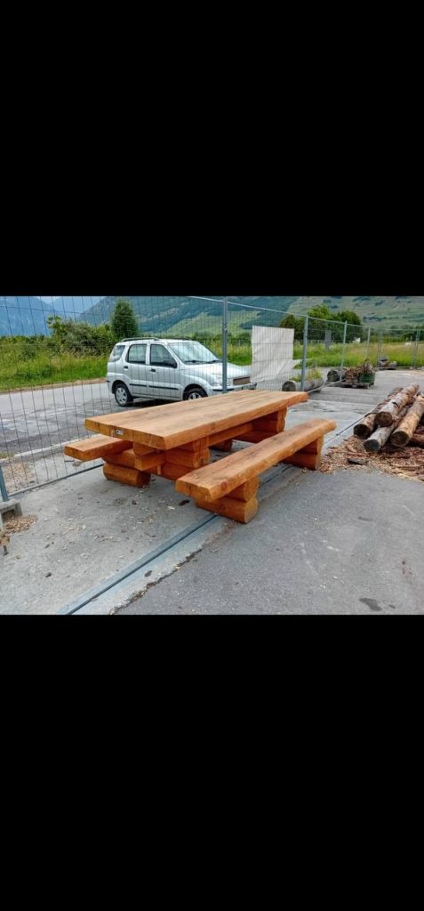 Table pique-nique en bois - Eggel Création & Design SA