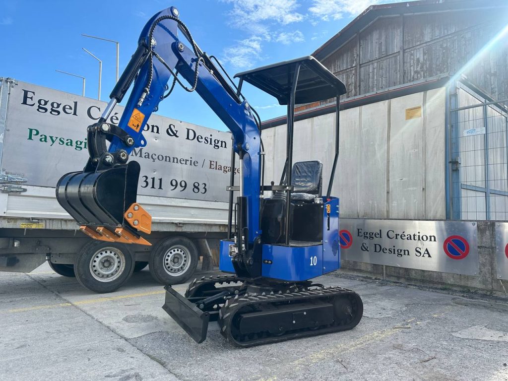 Pelle mécanique lithium ( 100% électrique )  Poids 1t